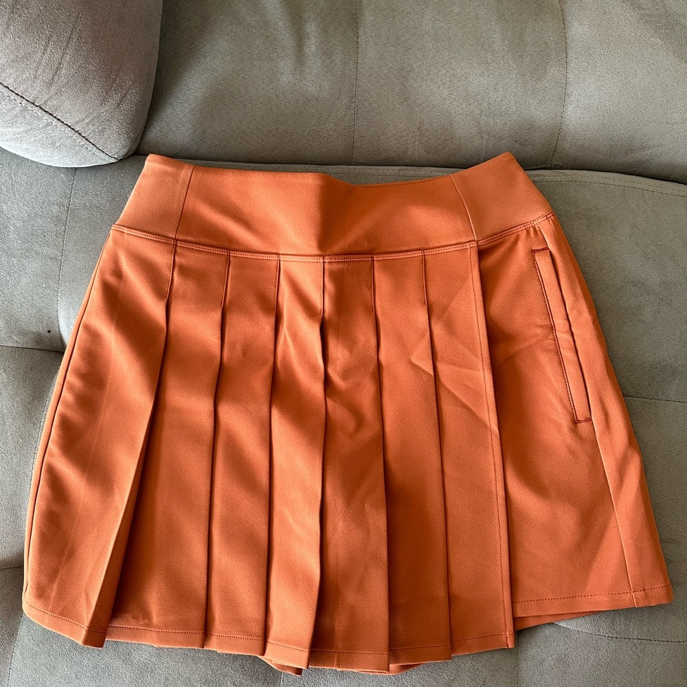 Athleta pleaded skort size 6 new w/tags rusted orange